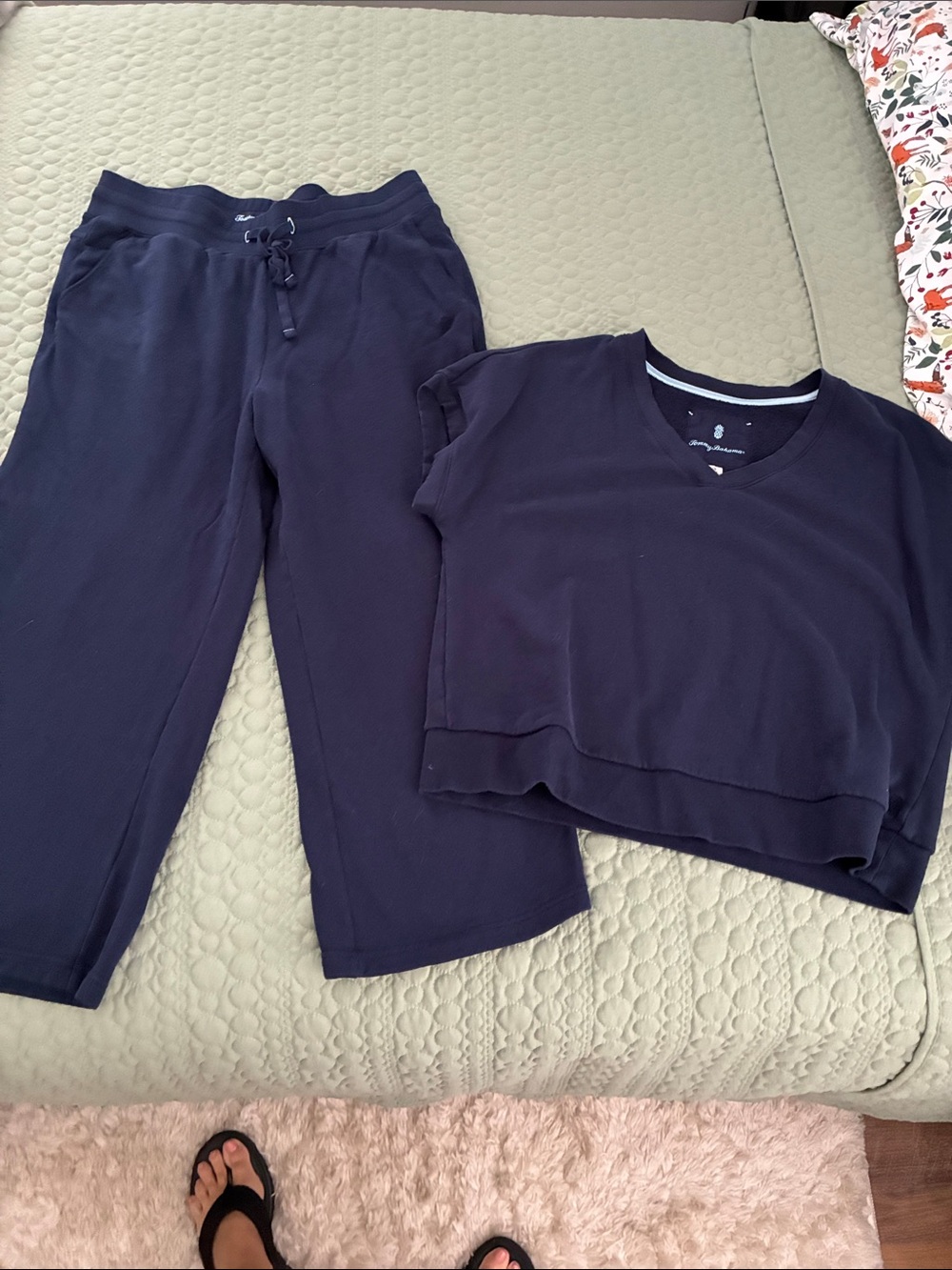 Tommy Bahama Navy Sweat Pants and S/S Shirt